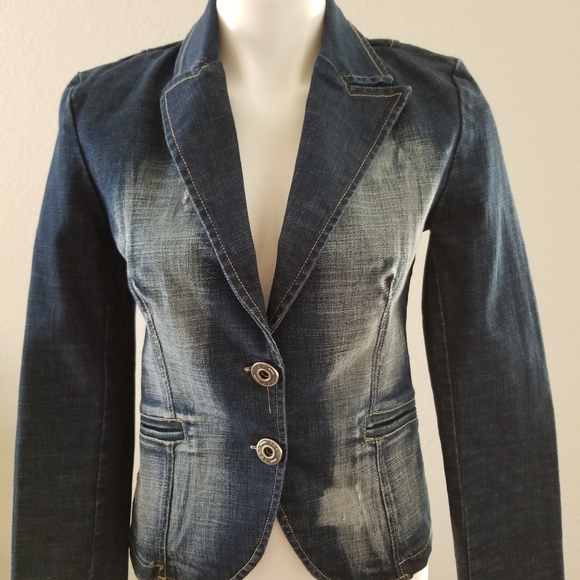 Jean Jacket - Picture 4 of 10